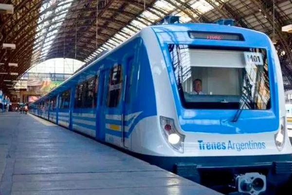 Los Trenes del Ramal Mitre Regresan a la Estación Retiro Trenes del Ramal Mitre