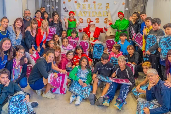 Papá Noel Iluminó los Centros Educativos de San Fernando Centros Educativos