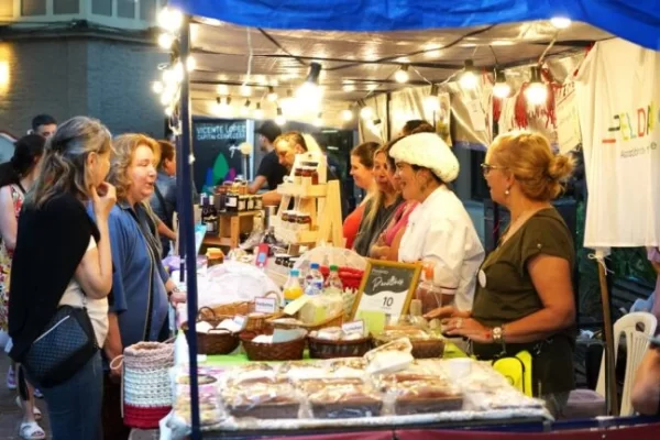 Feria Navideña en Vicente López: Emprendedores Locales Presentan sus Creaciones Únicas Feria Navideña Vicente López