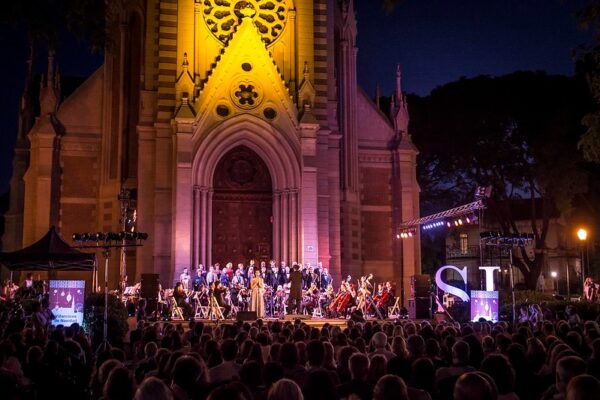 Canciones Navideñas y Villancicos frente a la Catedral de San Isidro IMG 20231214 WA0011