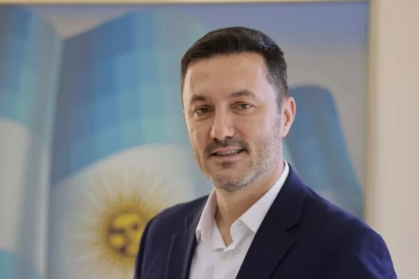 El radical Luis Petri será ministro de Defensa Petri será el Ministro de Defensa