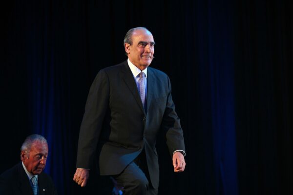 Reforma del Estado, desregulaciones y baja de impuestos, ejes del plan de LLA ante la UIA Reforma del Estado