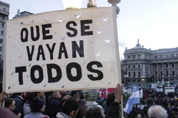 Un Día como Hoy Argentina vivía el Cacerolazo del 2001 y la Caída del Gobierno de Fernando De La Rúa Un dia como hoy
