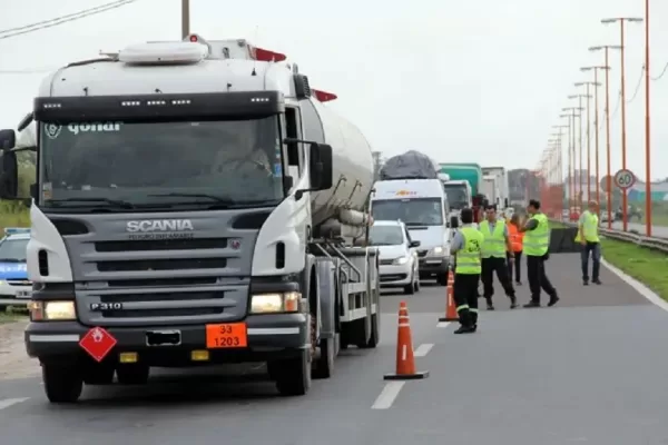 Circulación Restringida para Camiones en Rutas Nacionales este fin de semana camiones en rutas nacionales restricciones