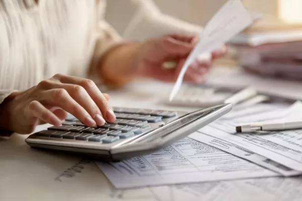 San Isidro lanza un plan con descuentos de hasta el 70% y 24 cuotas para cancelar deudas 1000371410