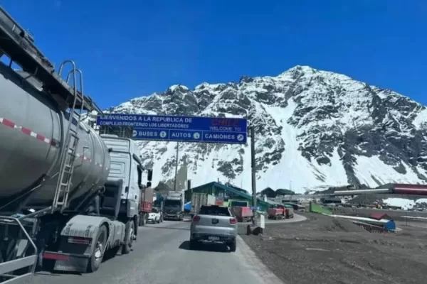 Adiós a las Compras en Chile: La Nueva Regulación de ARCA que Cambiará Todo Compras en Chile 20250428 150212 0000