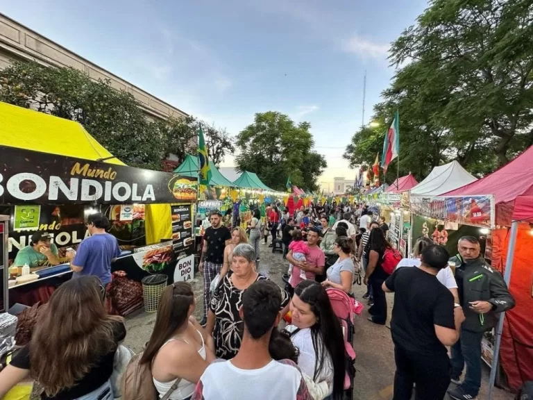 FERIA ESCOBAR