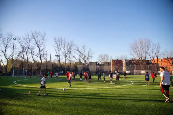 Junto a la Fundación River Plate, San Isidro lanzó una nueva Escuela de fútbol en Boulogne Cancha campo 2