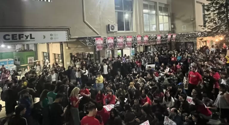 Toma Facultad