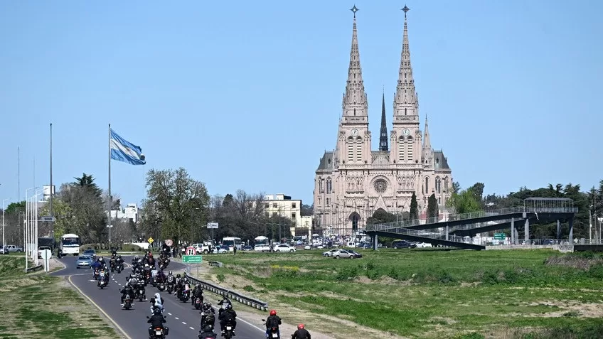 vuelve la peregrinacion de motocicletas 1