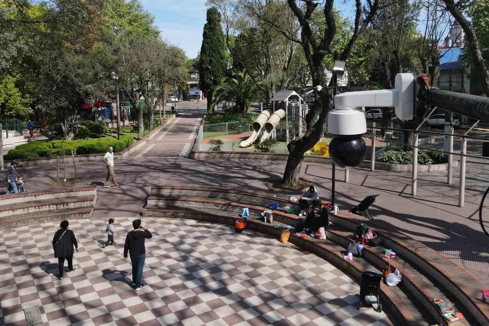 Camaras en plazas