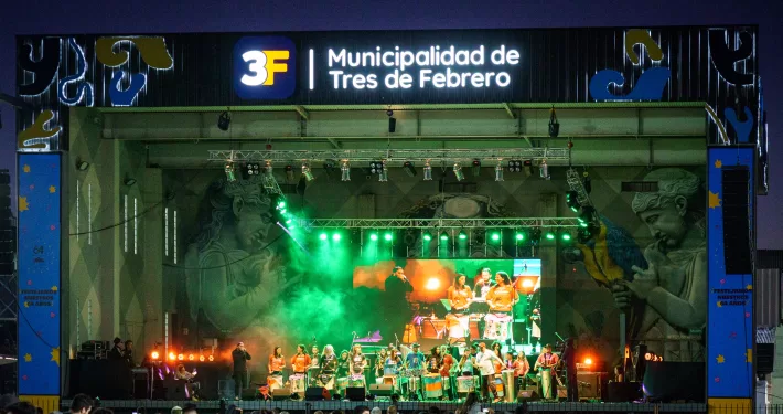 Tres de Febrero