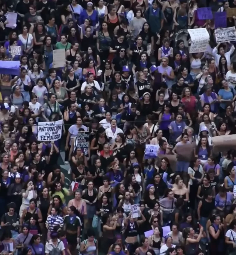 paro en plaza de mayo