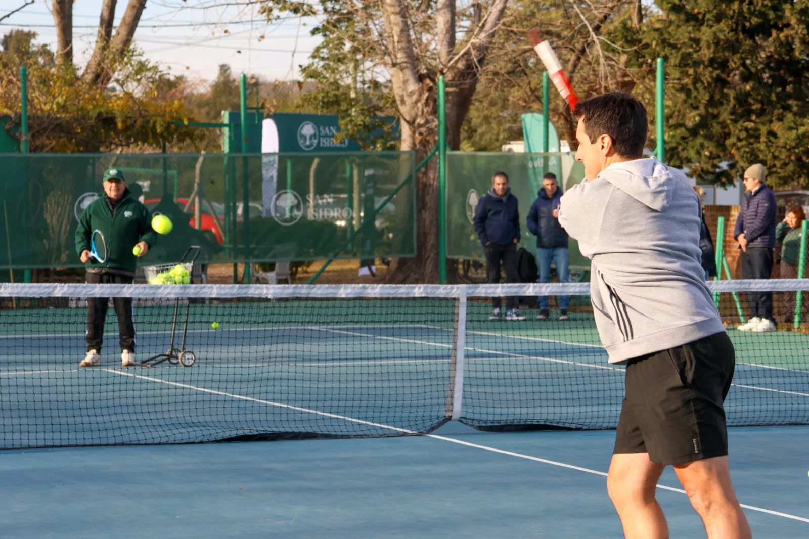 TENIS